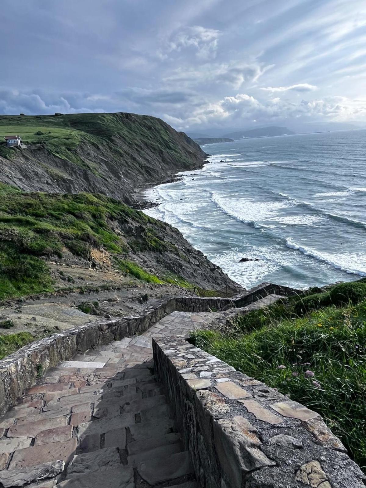 Tu Refugio Junto Al Mar Te Espera Disfruta Final Europa League Appartement Barrika Buitenkant foto